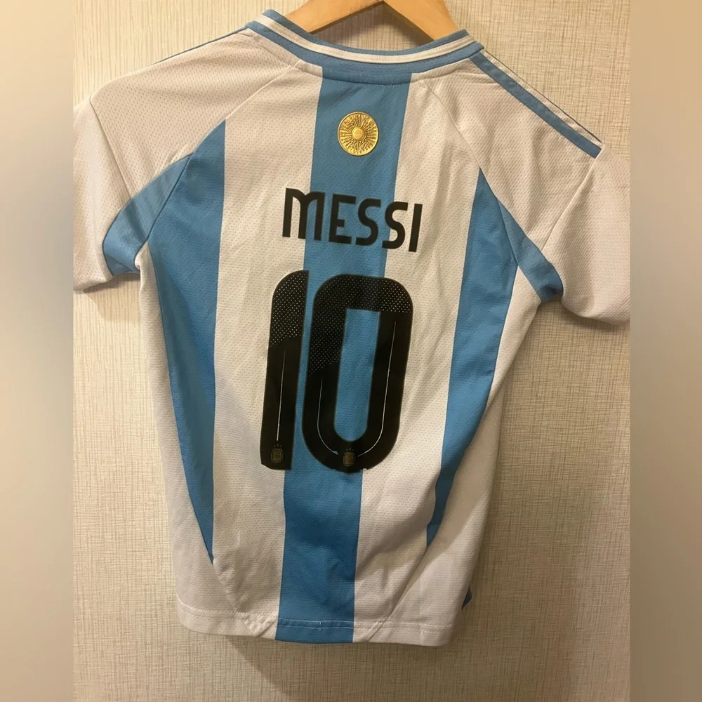 Lionel Messi fifa world champions edition soccer futbol jersey athletic shirt xL - Picture 1 of 16
